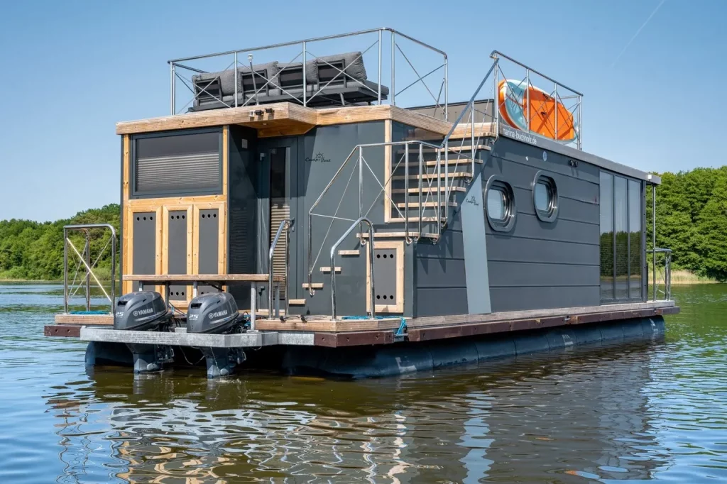 Hausboot Müritz mit Hund